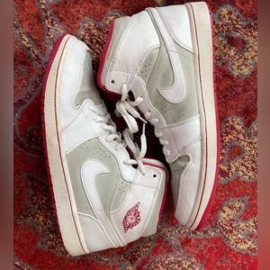2014 Nike Air Jordan 1 Retro Mid Hare Size 12 Sneakers